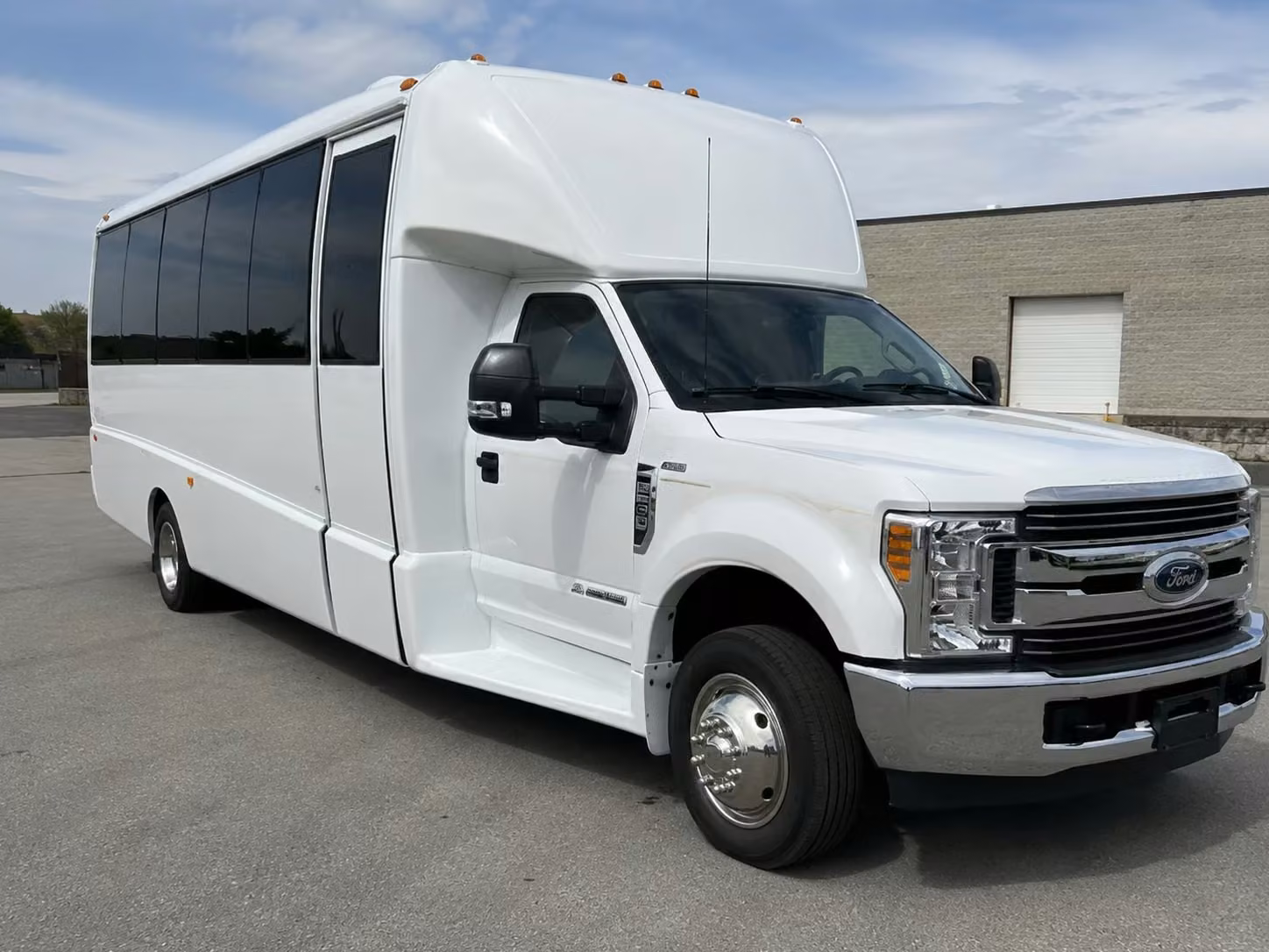 20 passenger minibus