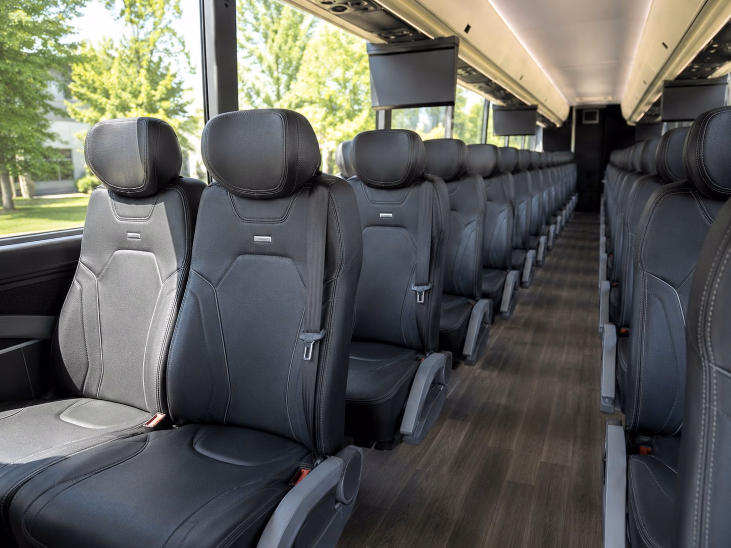 how where and when you re traveling affects portland charter bus rental rates